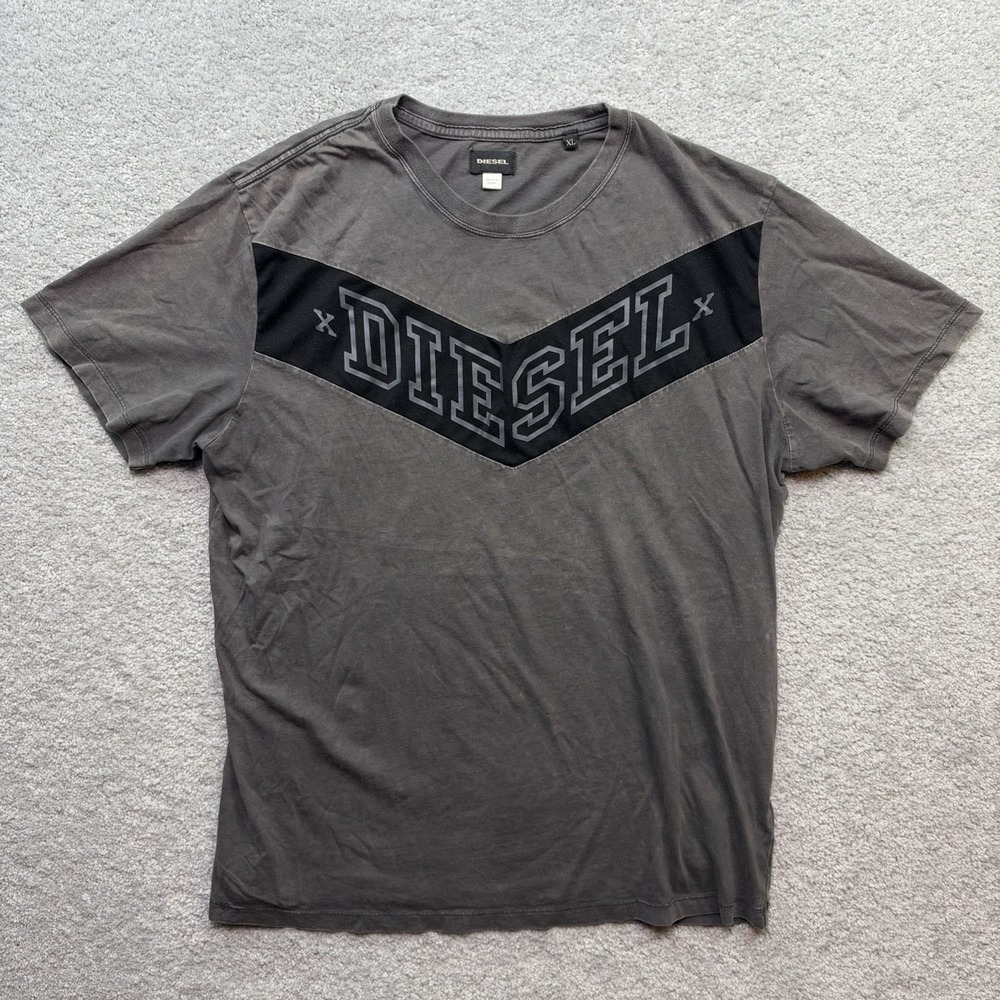 Diesel Shirt Mens XL Gray Black Chevron Big Logo Short Sleeve Crew Neck Tee